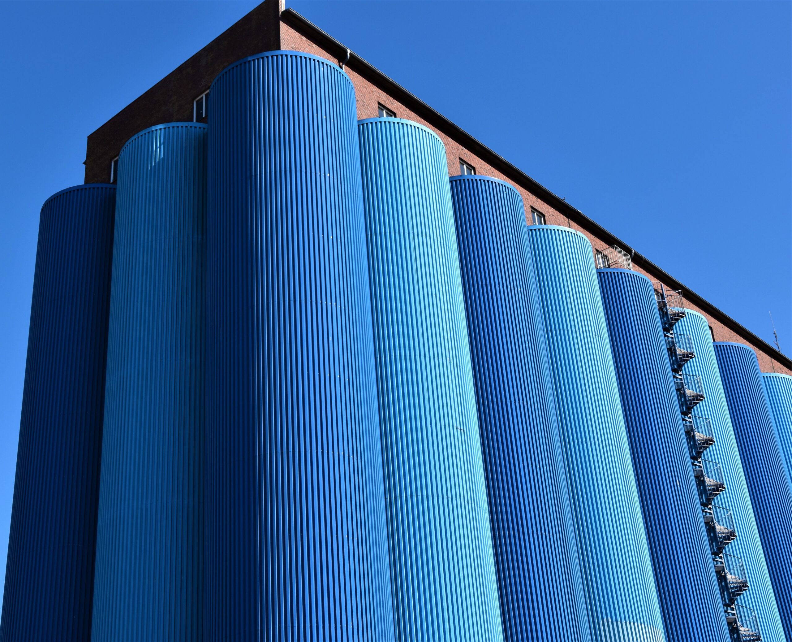 Silos Weaken Your Cybersecurity Posture, Collaboration Makes It Stronger